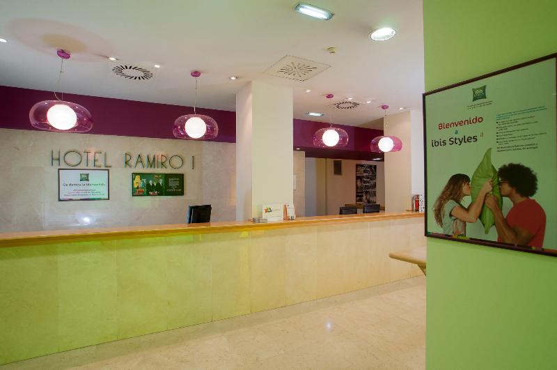 Отель Ibis Styles Zaragoza Ramiro I Экстерьер фото